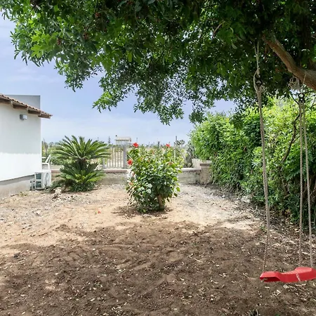 Awesome Home In Santa Maria Del Focall Santa Maria Del Focallo Exterior photo